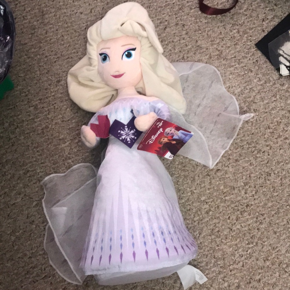 Elsa Valentines Day Greeter